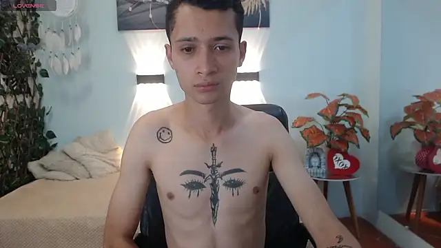 LucassSmith11 online show from December 16, 11:26 am