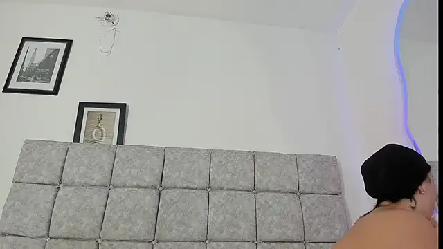 sofiia smith  online show from January 15, 6:44 pm