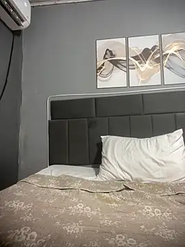 Snapshot of larysinha chatting on February 10, 10:36 pm larysinha online show from February 10, 10:36 pm