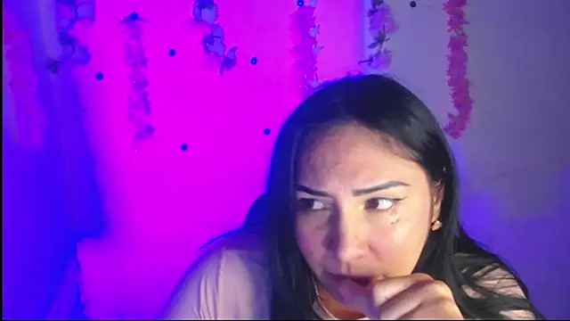 Emy cutee online show from March 10, 12:37 am