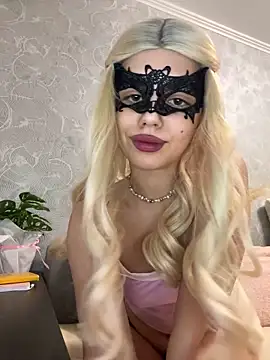 s4rah online show from December 14, 2:44 pm