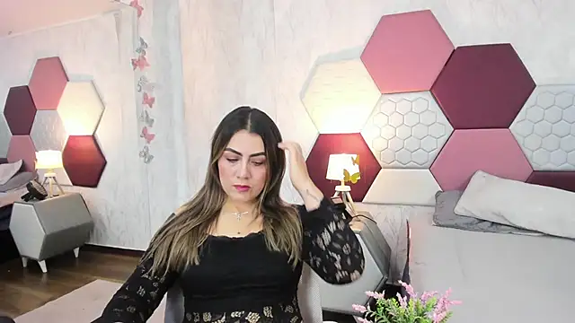 AriaRous online show from May 30, 4:26 pm