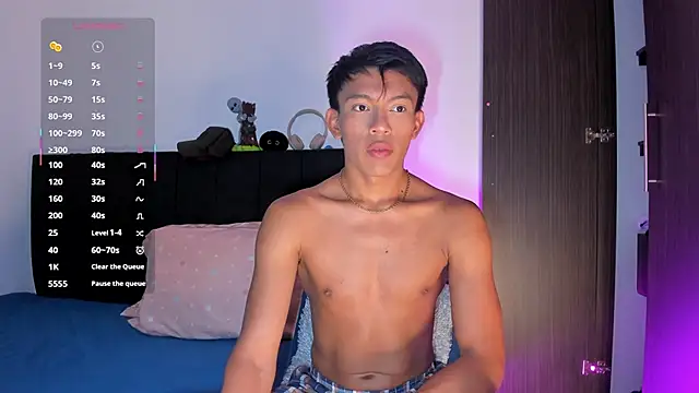 santinaughty online show from February 2, 1:48 am