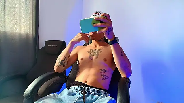 liorvante online show from January 31, 9:24 pm