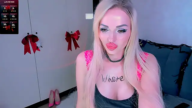 Lola Bombita online show from January 8, 7:38 pm