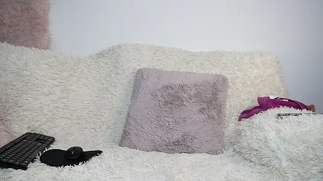 Snapshot of MissNaughtyClass chatting on February 26, 8:13 am MissNaughtyClass online show from February 26, 8:13 am