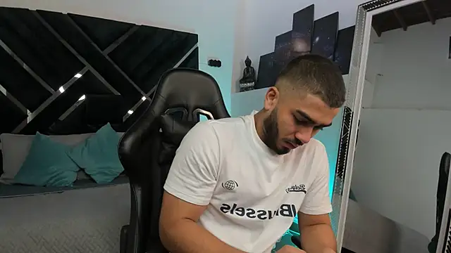 Franco banderas online show from January 7, 1:57 pm