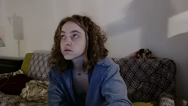 DeliaBlew online show from December 1, 1:49 pm