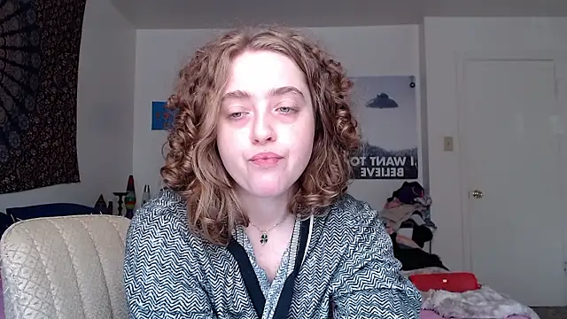 DeliaBlew online show from February 9, 2:54 pm