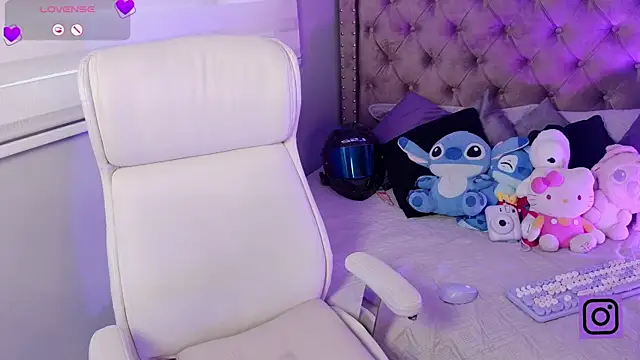 Mylarossi online show from March 22, 2:31 pm