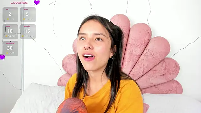 Cherrybombs  online show from February 5, 2:11 pm