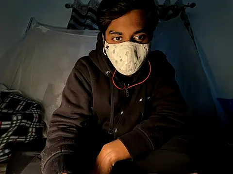 hunterboy2001 online show from December 5, 8:12 am