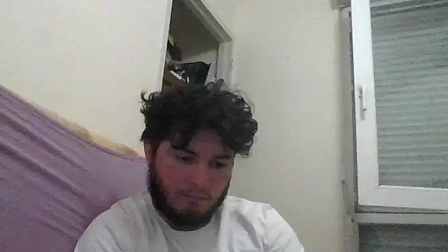 Snapshot of zeraxlr chatting on July 7, 1:04 pm zeraxlr online show from July 7, 1:04 pm