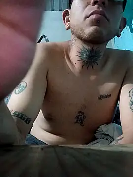 Snapshot of macarywillm chatting on March 16, 5:44 am macarywillm online show from March 16, 5:44 am