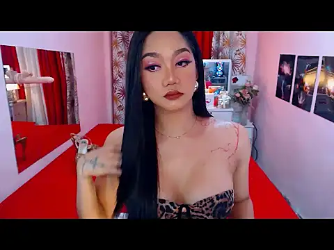 UrScreenGoddess online show from June 5, 12:17 am