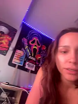 chicagoariana online show from December 1, 4:34 pm