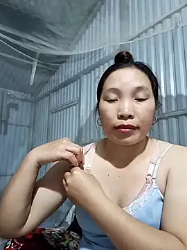 Evelyn-n online show from March 28, 12:05 pm