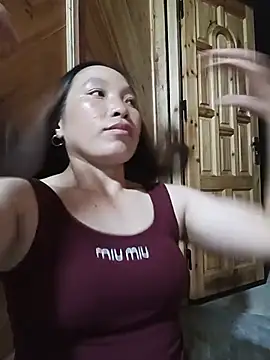 Evelyn-n online show from June 21, 1:46 pm