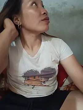 Evelyn-n online show from July 20, 6:28 am