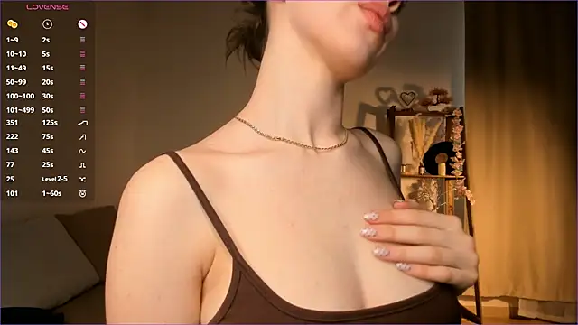 LachelleFrommer online show from April 16, 1:06 am