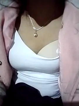 iam-eli online show from December 17, 11:44 pm