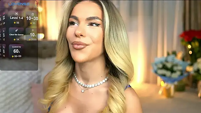 ChloeVelvetx online show from May 3, 8:48 pm
