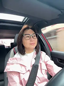 A-ZJunn online show from March 4, 5:13 am