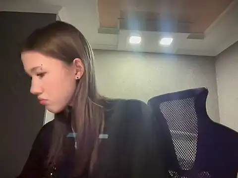 lilXdomii online show from December 16, 4:01 pm