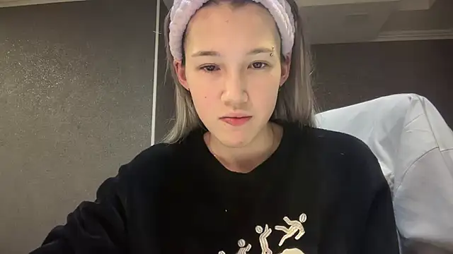 lilXdomii online show from January 18, 10:13 pm