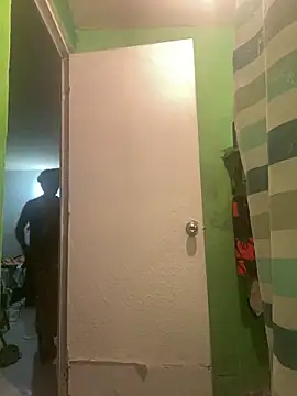 Snapshot of ivanmoremore chatting on March 28, 12:05 pm ivanmoremore online show from March 28, 12:05 pm