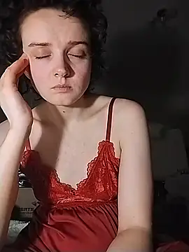 Snapshot of Amy01112 chatting on June 24, 2:43 am Amy01112 online show from June 24, 2:43 am