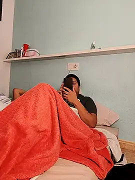 Snapshot of Luna_Leroy chatting on December 2, 1:33 am Luna Leroy online show from December 2, 1:33 am