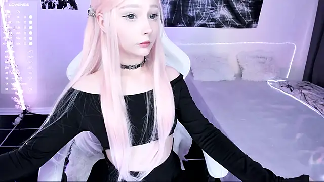 lyric4 online show from December 17, 5:35 am