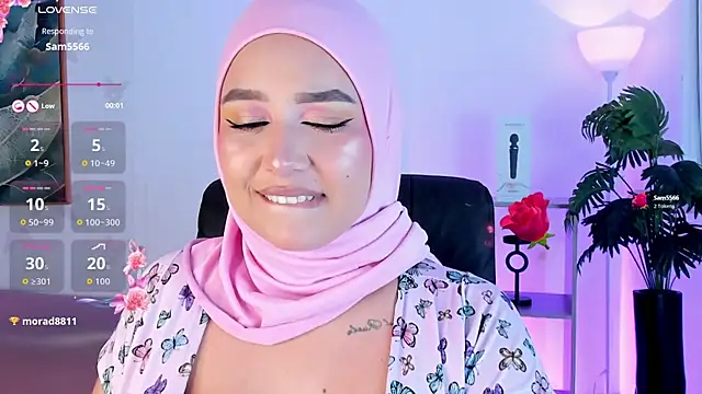 Snapshot of Jazmin_kithana chatting on May 31, 11:28 pm Jazmin kithana online show from May 31, 11:28 pm