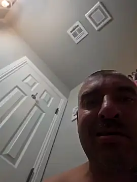 Snapshot of kockkloud chatting on December 1, 10:37 pm kockkloud online show from December 1, 10:37 pm