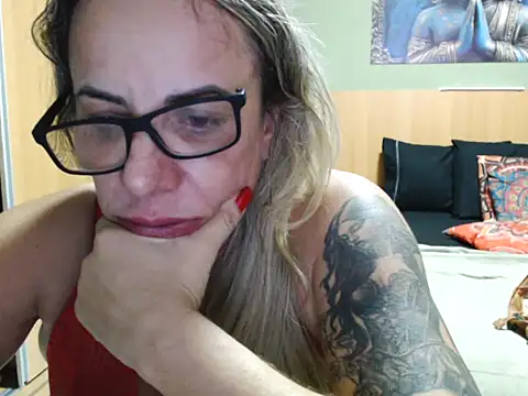 Eupholia online show from December 3, 3:25 am