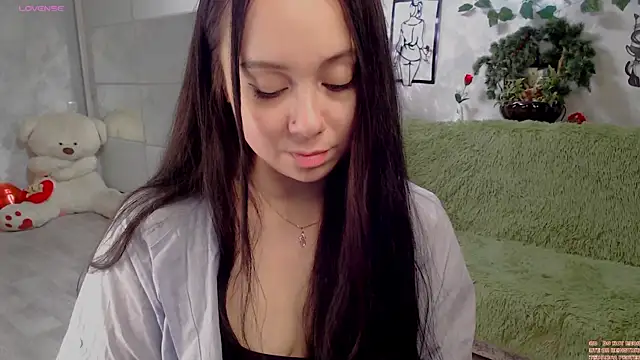 Snapshot of AlinaEleven chatting on August 1, 9:25 pm AlinaEleven online show from August 1, 9:25 pm