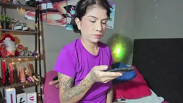 Shadia Squirt online show from October 21, 2:45 am