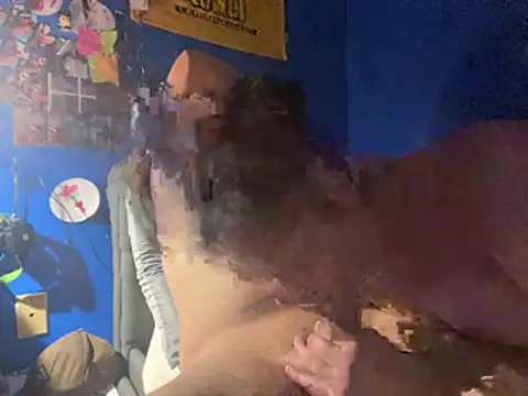 Snapshot of drods66999 chatting on April 4, 7:17 am drods66999 online show from April 4, 7:17 am