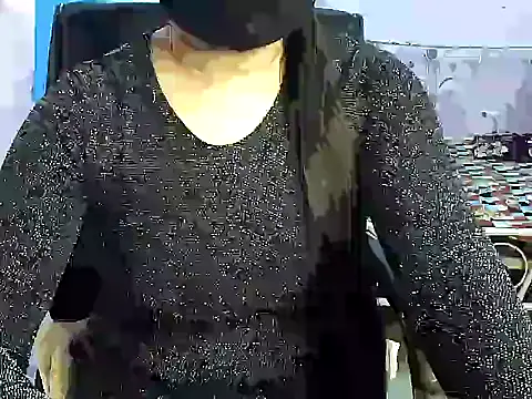 naughty-prachi online show from December 19, 6:09 am