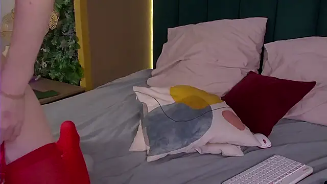 KaylaGraceful online show from January 17, 1:21 am