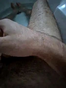 Snapshot of Loovv333 chatting on December 1, 11:04 am Loovv333 online show from December 1, 11:04 am