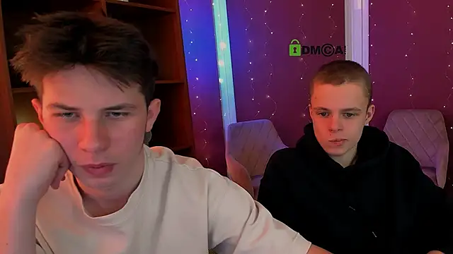 Snapshot of leo_valor chatting on December 15, 12:42 pm leo valor online show from December 15, 12:42 pm