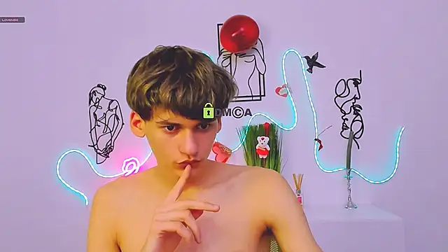 leo valor online show from February 17, 7:53 pm