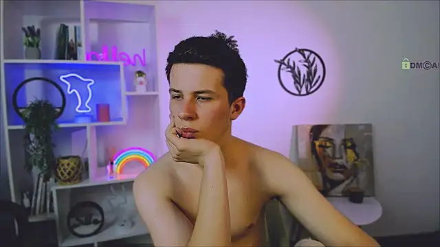 leo valor online show from March 19, 1:42 am