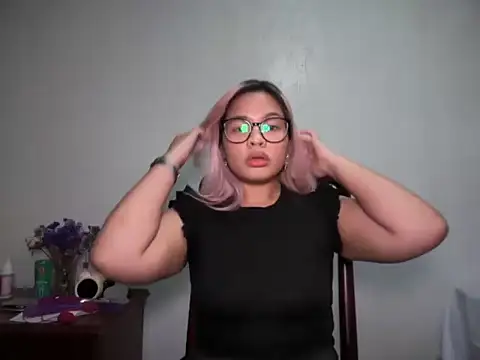 Tina Slick online show from May 13, 1:08 pm