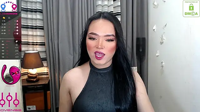 Fantacyloverr online show from June 5, 11:43 pm