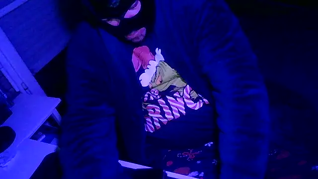 labonnetrique69 online show from December 1, 9:31 pm