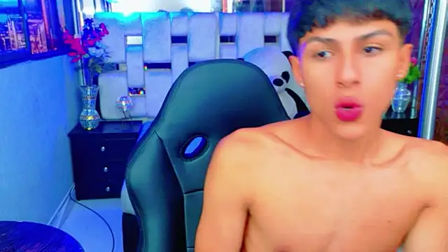 StormLuxX online show from December 16, 12:10 pm