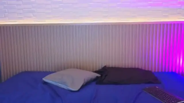 EmyVega online show from December 20, 4:36 pm